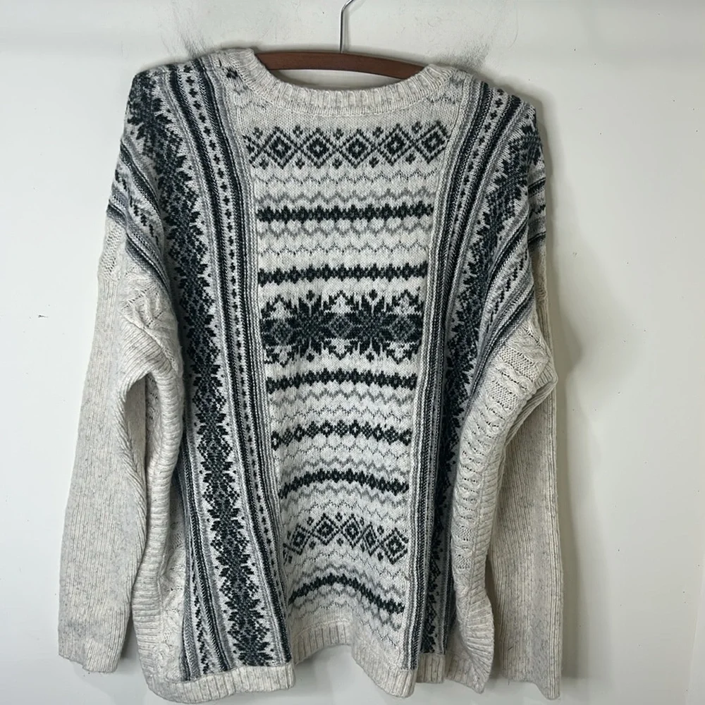 CABI Chalet Pullover Sweater 4410 Holiday Festive Size Medium - Picture 4 of 16